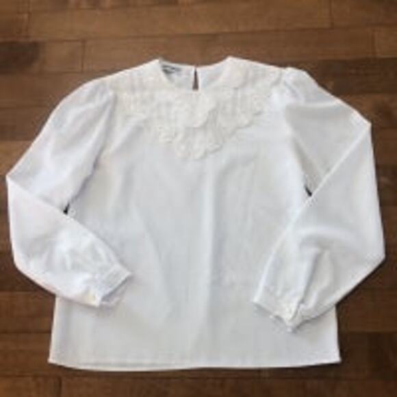 Vintage sentiments of California White Lace Collar Blouse size medium - Picture 3 of 12